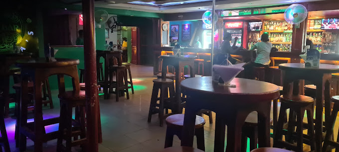 Paddy O’ganda’s Irish Bar