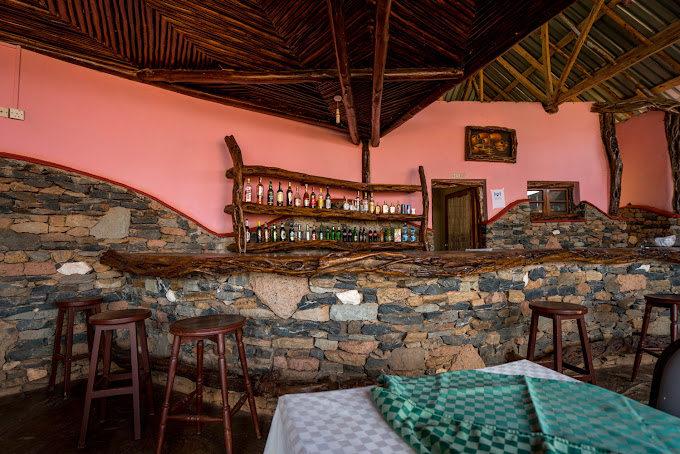 Tsavo Lodge voi