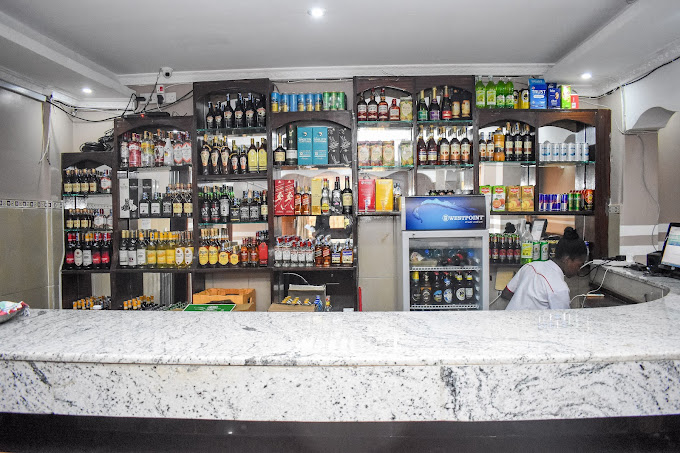 Glamour Apollo Hotel Webuye