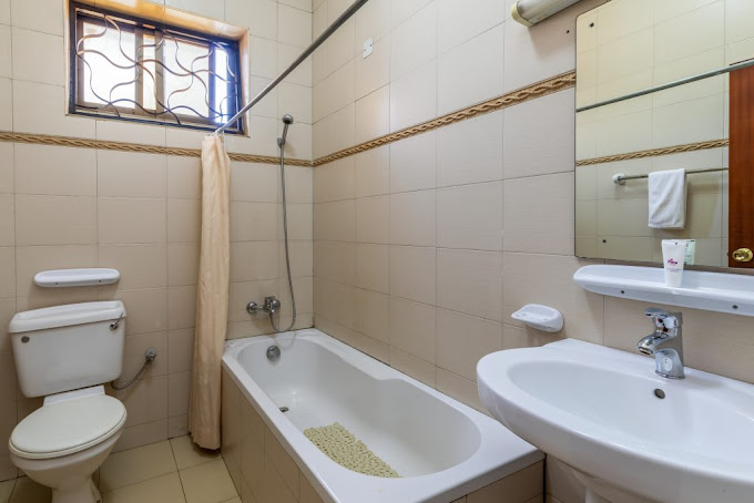 Entebbe Traveller’s Hotel