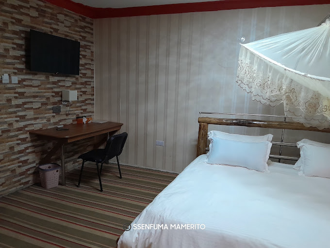 Amicus Hotel