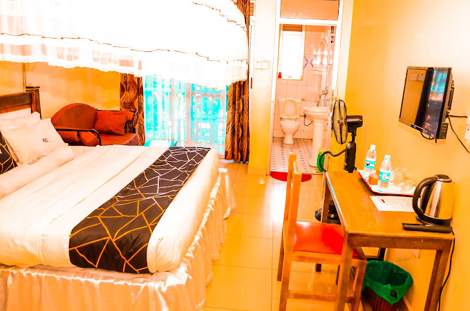 KADZ HOTEL