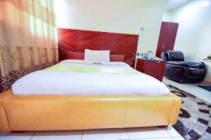 HOTEL OK