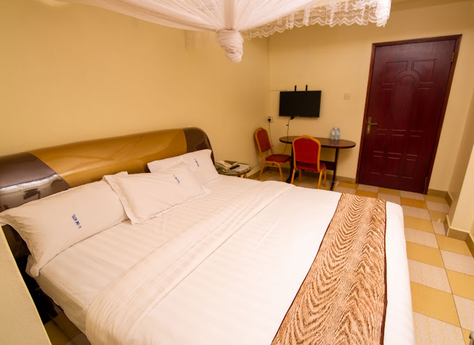 G- ONE HOTEL