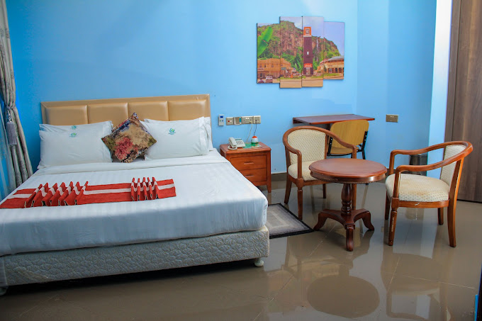 Georgina Gardens Hotel