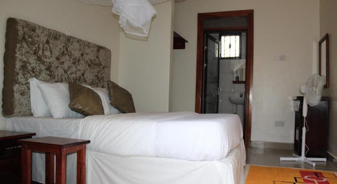 Maaya Inn