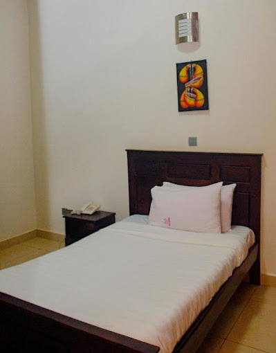 Hotel Lemonade Mutundwe Kampala