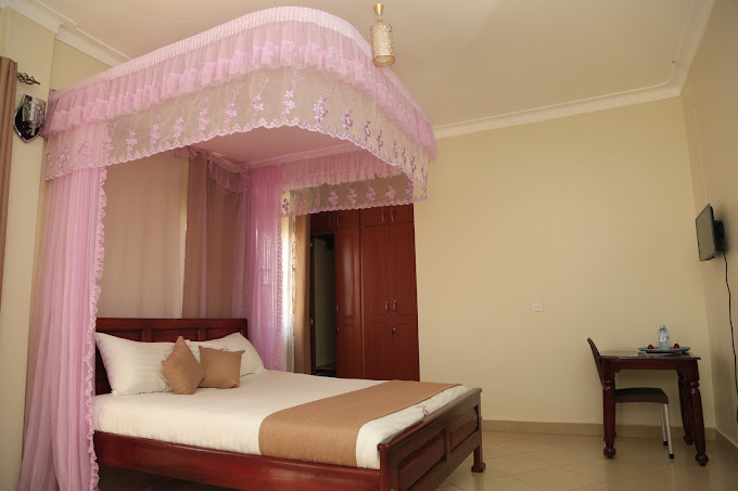 Jatheo Hotel Rwentondo