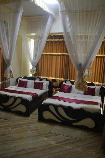 City Entry Hotel