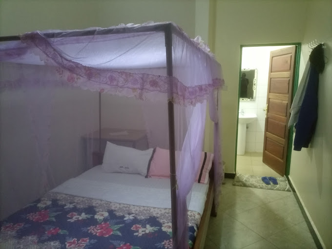 JoJo’s Palace Annex