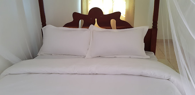 Northern Pearl Hotel, Indian Restaurant, Cottages & Suites