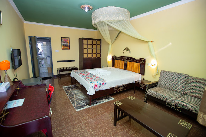 RUSTY ROCK BEACH RESORT & SPA