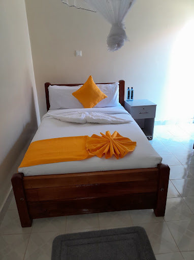 Azuri Inn Resort, Ugunja