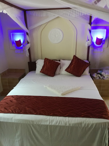 Breez Bay Hotel