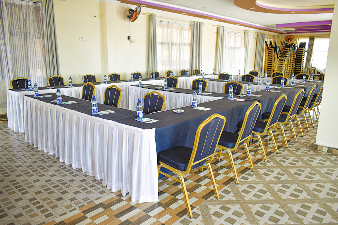 Two Oceans Hotel-voi
