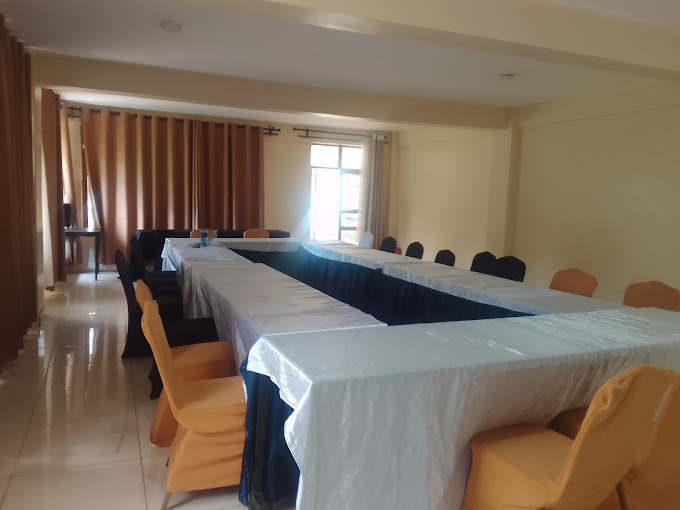 Lantana Comfy Hotel