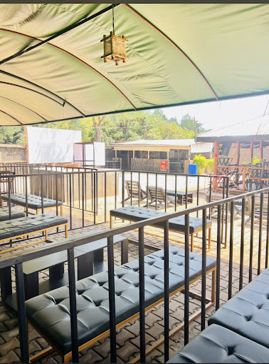 D Plus Bar & Lounge