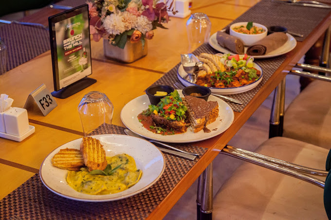 Golden Hill Restaurant & Lounge