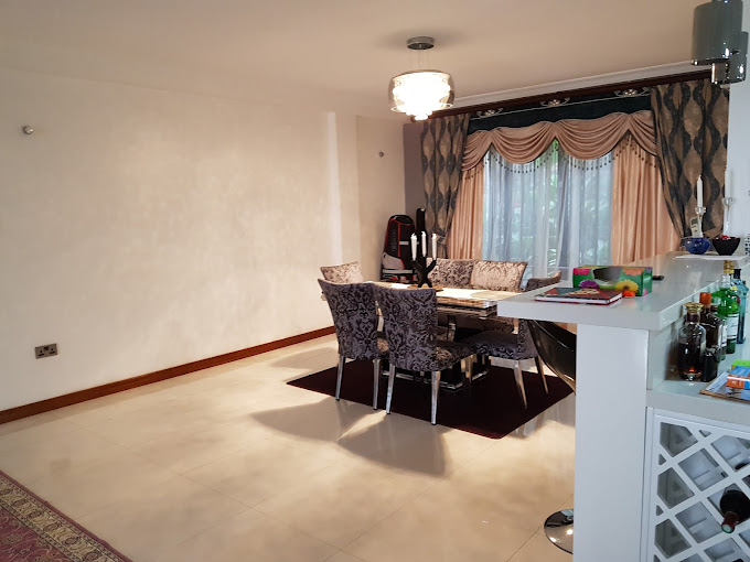 Ridgeway Apartments