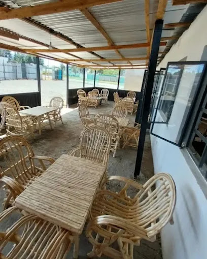 Siri Lounge & Grill