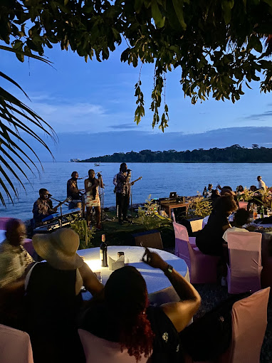 Saffron Beach Bistro and Cottages