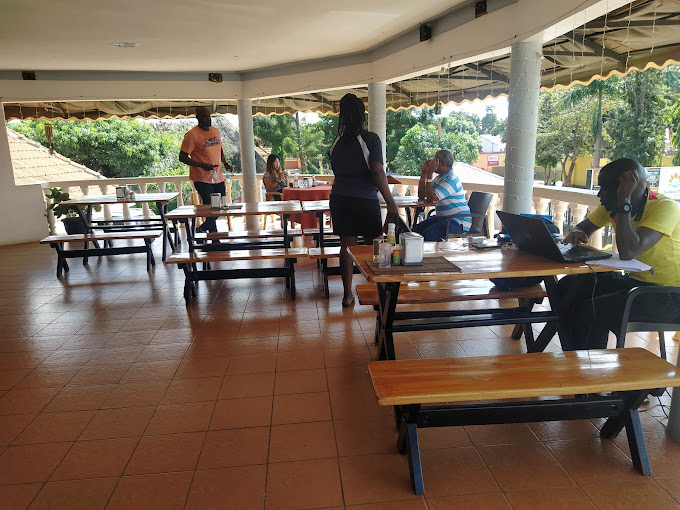 Northern Pearl Hotel, Indian Restaurant, Cottages & Suites