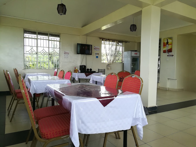 Cango Lake View Resort, Uhanya