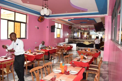 Two Oceans Hotel-voi