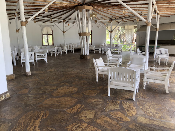 Karibuni Villas
