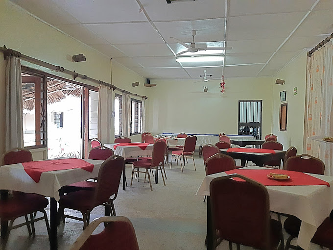 Dhows Inn Ltd