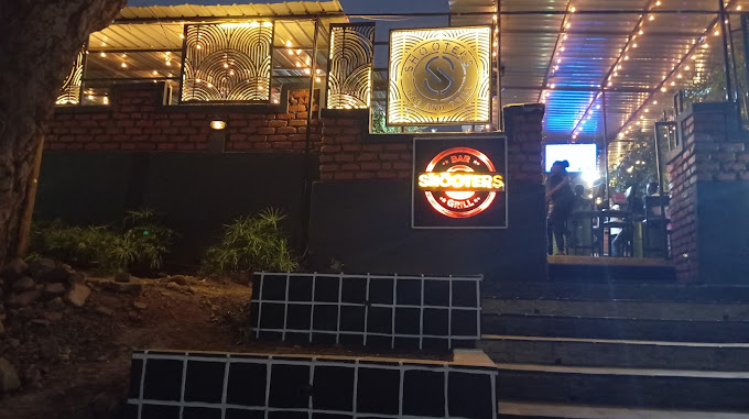 Shooters Bar And Grill