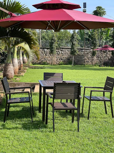Khwesa Resort And hotel