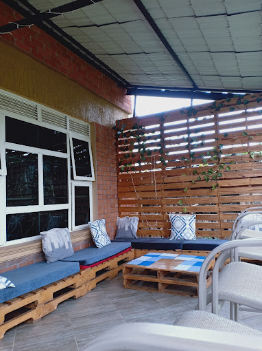 Entebbe Vine Inn