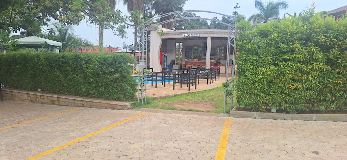 Grik Hotel – Entebbe