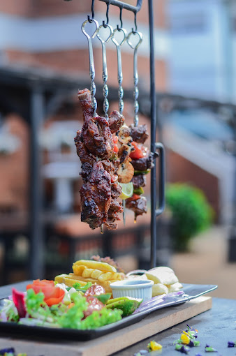 4 Points Bar and Restaurant Ltd