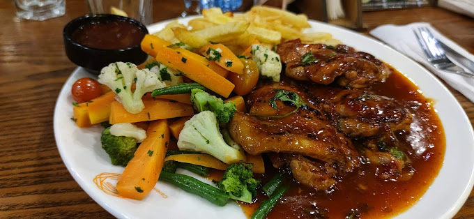 Caramel Café & Lounge – Lubowa