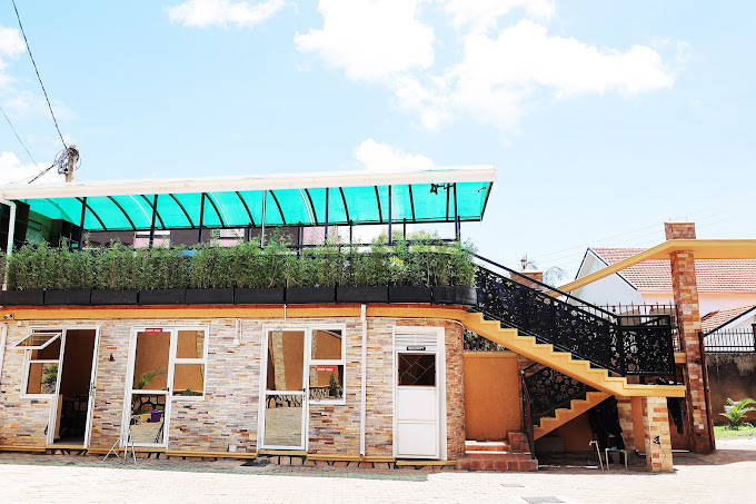 Gemstone Hotel