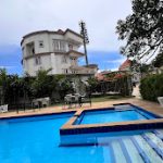 Grik Hotel – Entebbe