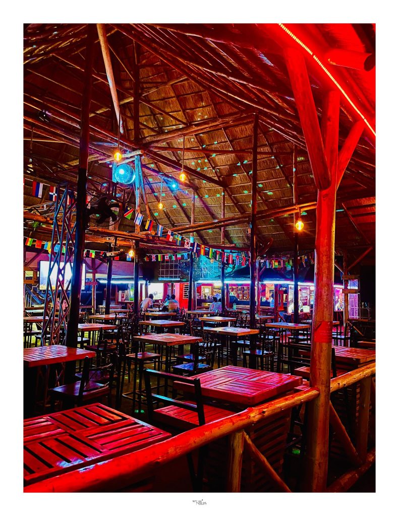 D Plus Bar & Lounge