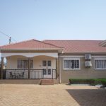 Laroo Villas