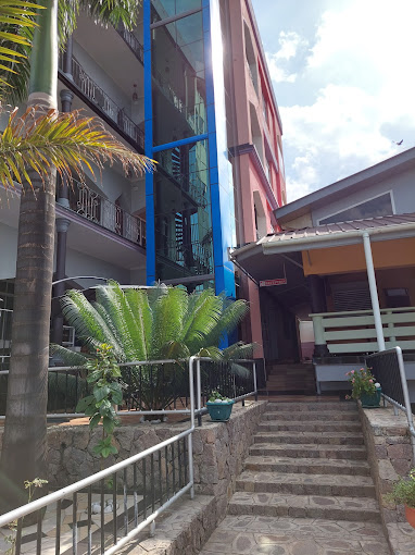 Nerapeak Hotel