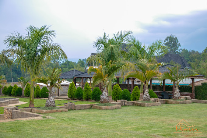 Khwesa Resort And hotel