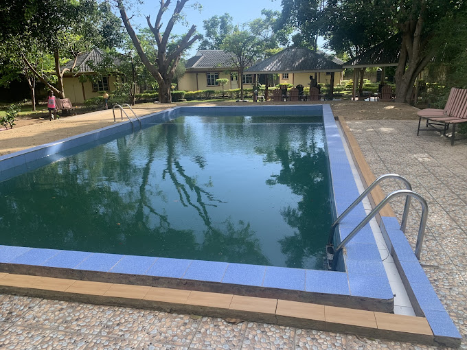 Cango Lake View Resort, Uhanya