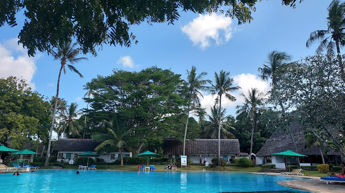 Mnarani Beach Club