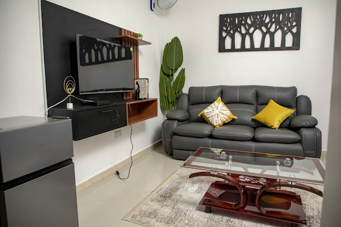 Lovana Apartments and Hotel