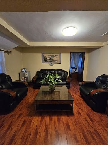 Fang Fang Suites (BELFORD GARDEN HOTEL AND RESTUARANT)