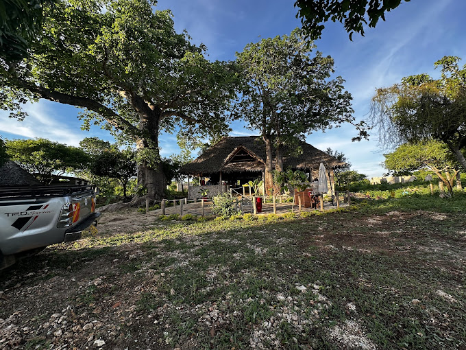 Smugglers Bar & Restaurant