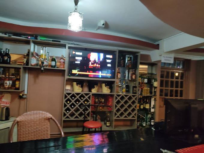 ALPACINO’S GARDEN LOUNGE