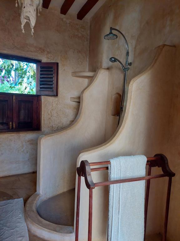 Samaki House