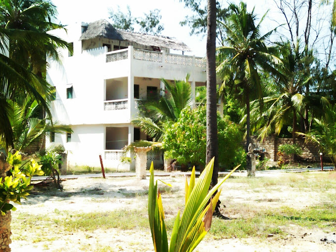 Dudu Villas N Backpackers